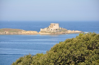 Le petit Langoustier vue lors du rallye découverte à vélo sur l'ile de porquerolles Location velo VTT louer Porquerolles point de vue découverte rallye